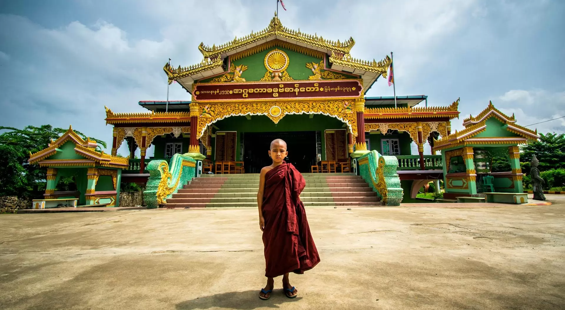Buddhist Scriptures Ceremony in Salavanh – Historische Tempelzeremonie vom 8.–12. Dezember